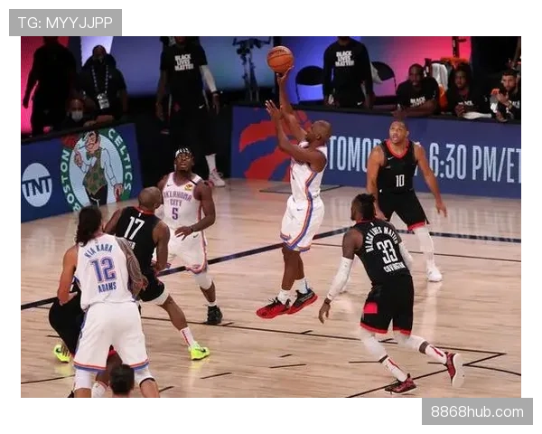 彭帅这日常太拼了，训练完还有副业开挂，人设咋还这么硬核？